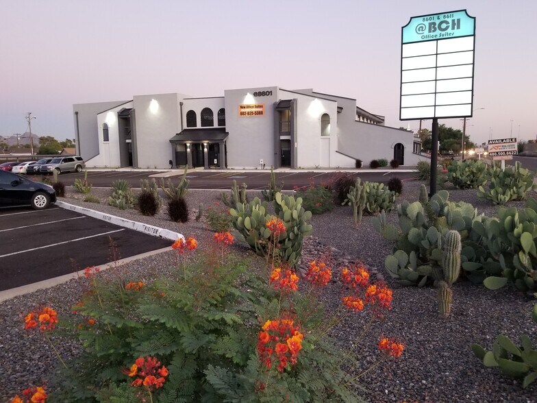 More Photos Of 8611 N Black Canyon Hwy, Phoenix Medical For Lease