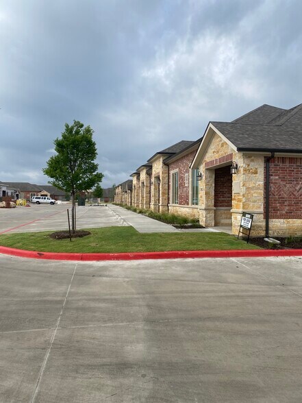 More Photos Of 400 Stonebrook Pky, Frisco Office For Sale