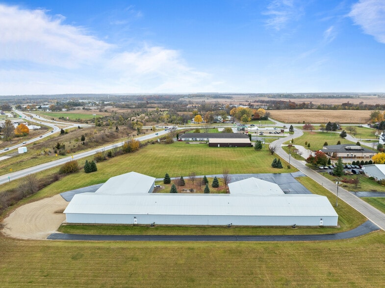 More Photos Of 130 Elizabeth Ln, Genoa City Industrial For Lease