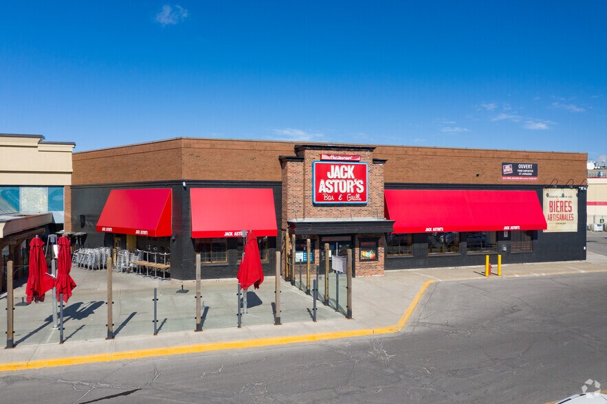 More Photos Of 3237 Boul des Sources, Dollard-des-Ormeaux General Retail For Lease