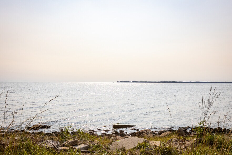 More Photos Of 1327 W Kitty Hawk Rd, Kitty Hawk Land For Sale