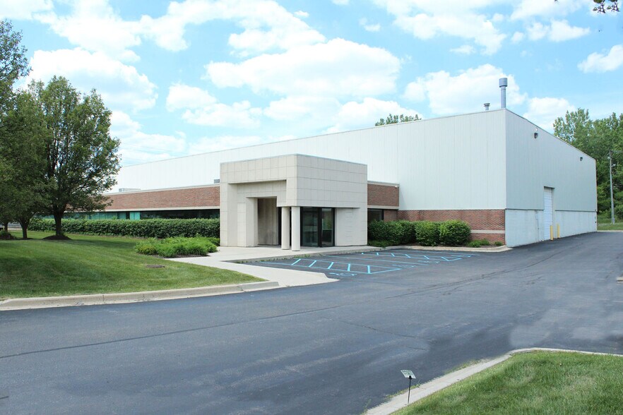 More Photos Of 7021 Sterling Ponds Ct, Sterling Heights Manufacturing For Lease
