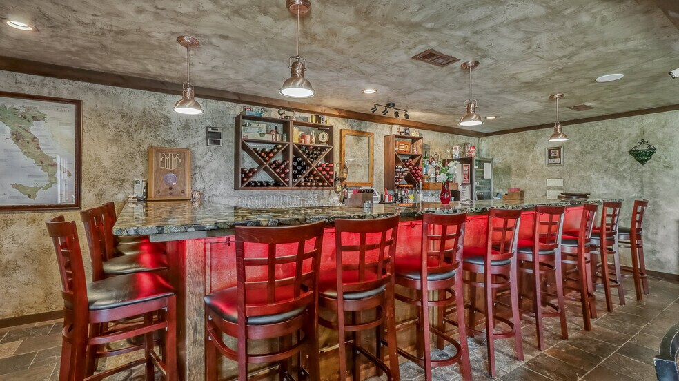 More Photos Of 1114 N Bluebird Rd, Eagle River Bar For Sale