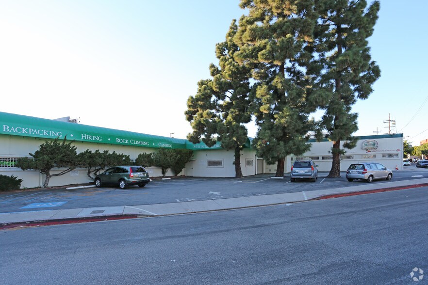 More Photos Of 11161 W Pico Blvd, Los Angeles Storefront Retail Office For Lease