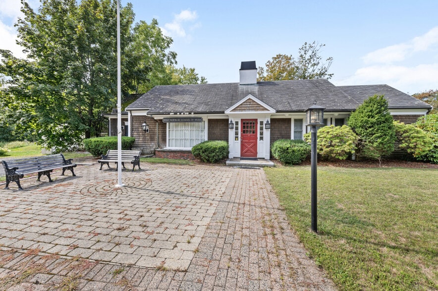 Primary Photo Of 11 Maple St, West Newbury Office For Sale