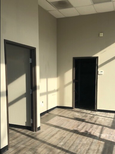 More Photos Of 2220 N MacArthur Dr, Tracy Warehouse For Lease