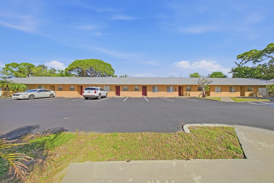 More Photos Of 1005-1009 63rd Ave W, Bradenton Apartments For Sale