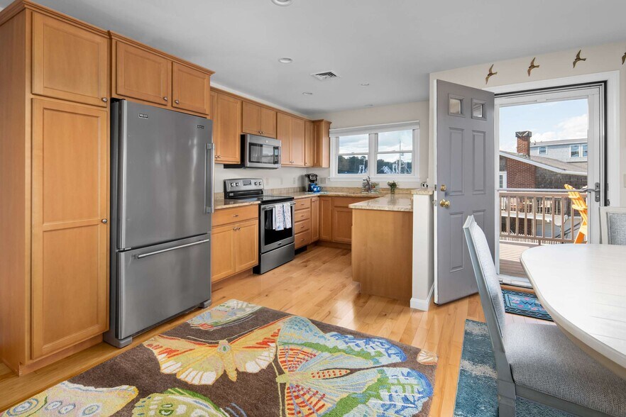 More Photos Of 3 Harbor Lane, Ogunquit Apartments For Sale