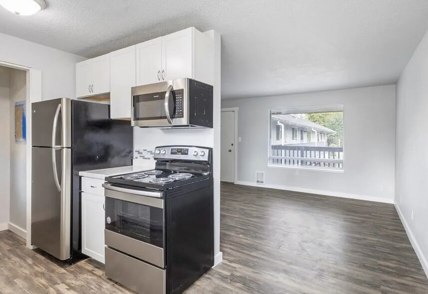 More Photos Of 6124 88th St SW, Lakewood Apartments For Lease