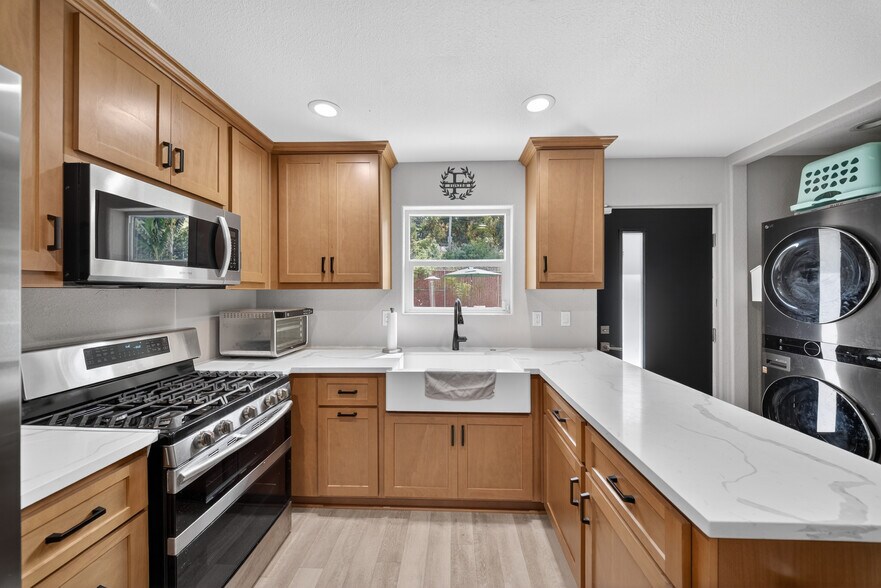 More Photos Of 917 Old Canyon Rd, Fremont Multifamily For Sale