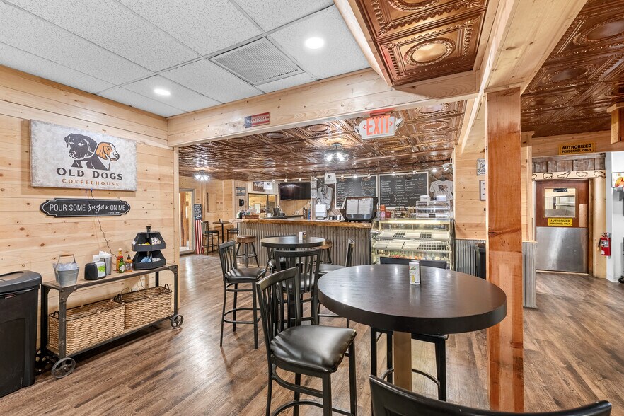 More Photos Of 17460 County Road 501, Bayfield Restaurant For Lease