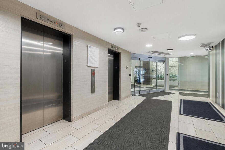 More Photos Of 1420 Locust St, Philadelphia Apartments For Sale