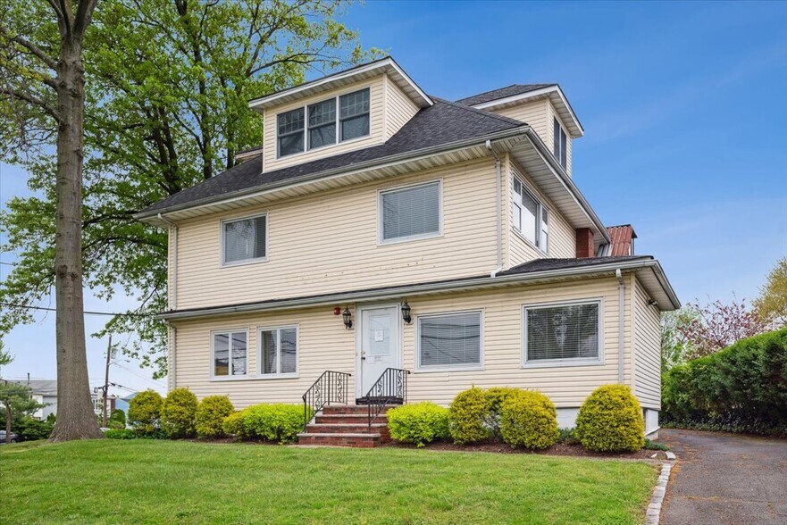 Primary Photo Of 1307 Stuyvesant Ave, Union Township Office For Sale