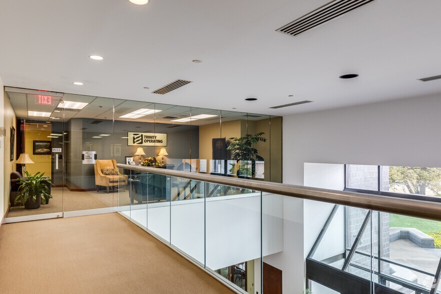 More Photos Of 1717 S Boulder Ave, Tulsa Office For Lease