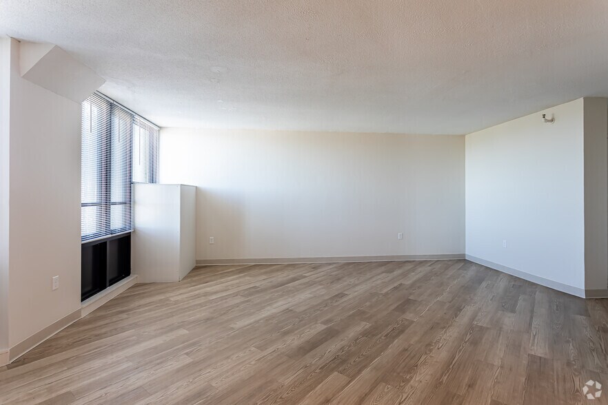 More Photos Of 10 Chestnut St, Springfield Multifamily For Sale