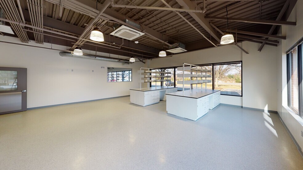 More Photos Of 7495 New Horizon Way, Frederick Research And Development For Lease