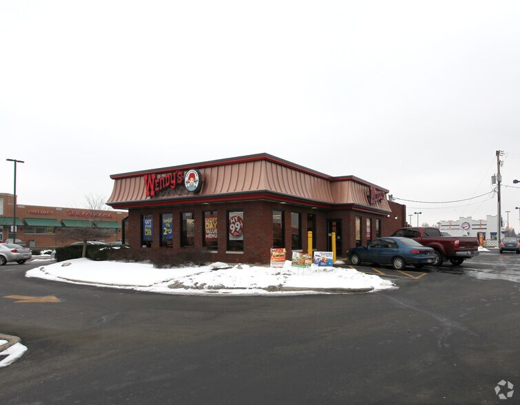 More Photos Of 4595 E Main St, Whitehall Fast Food For Sale
