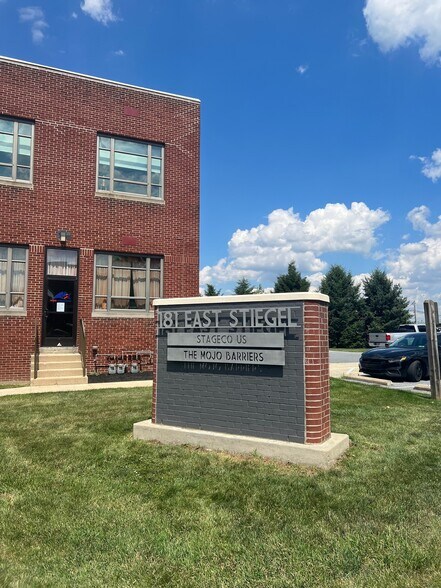More Photos Of 181 E Stiegel St, Manheim Warehouse For Lease