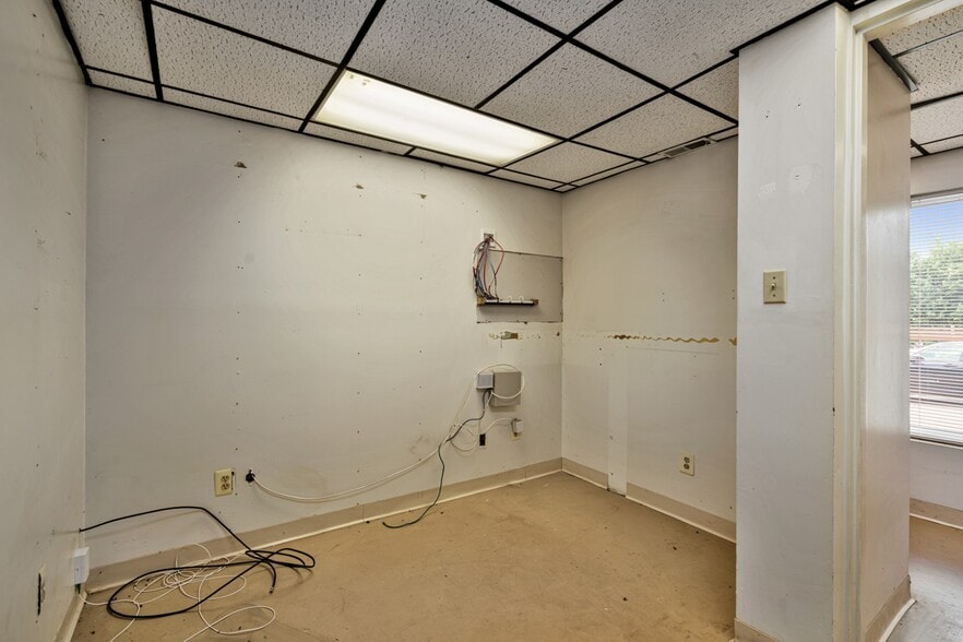 More Photos Of 520 Washington Ave, Dravosburg Warehouse For Sale