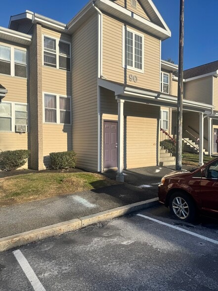 More Photos Of Capital Woods, Albany Apartments For Sale