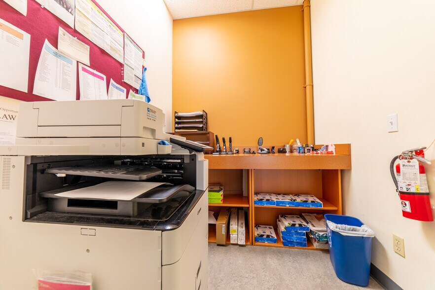 More Photos Of 15200 52nd Ave S, Tukwila Office For Lease