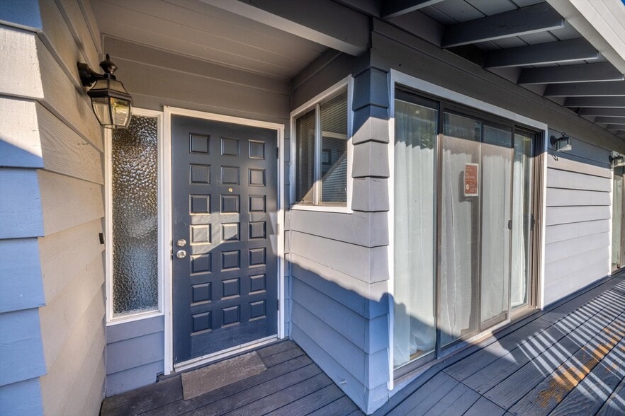 More Photos Of 3414 Deer Hill Rd, Lafayette Healthcare For Sale