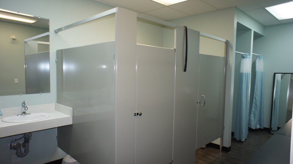 More Photos Of 280 Portage Clos, Sherwood Park Warehouse For Sale