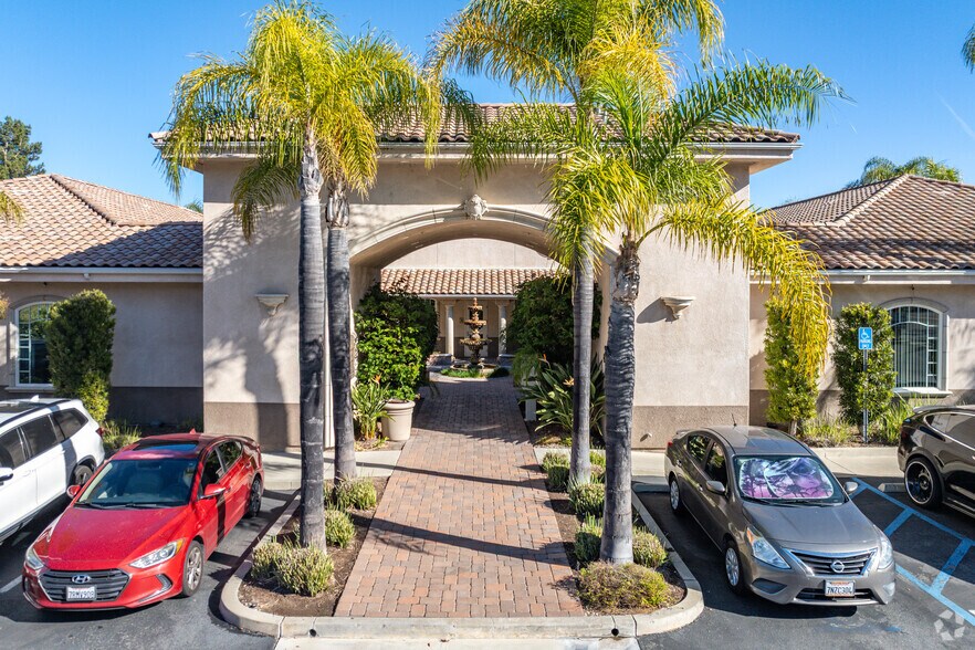 More Photos Of 43471 Ridge Park Dr, Temecula Office For Sale