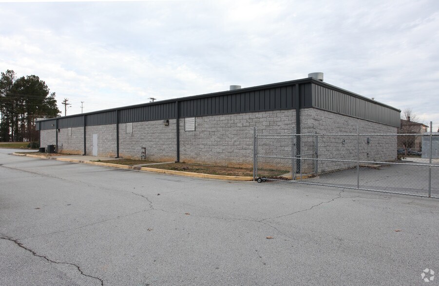 More Photos Of 190 Old Loganville Rd SW, Loganville Auto Repair For Lease