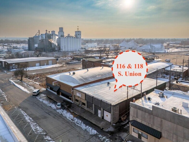 More Photos Of 116-118 S Union Ave, Shawnee Showroom For Sale