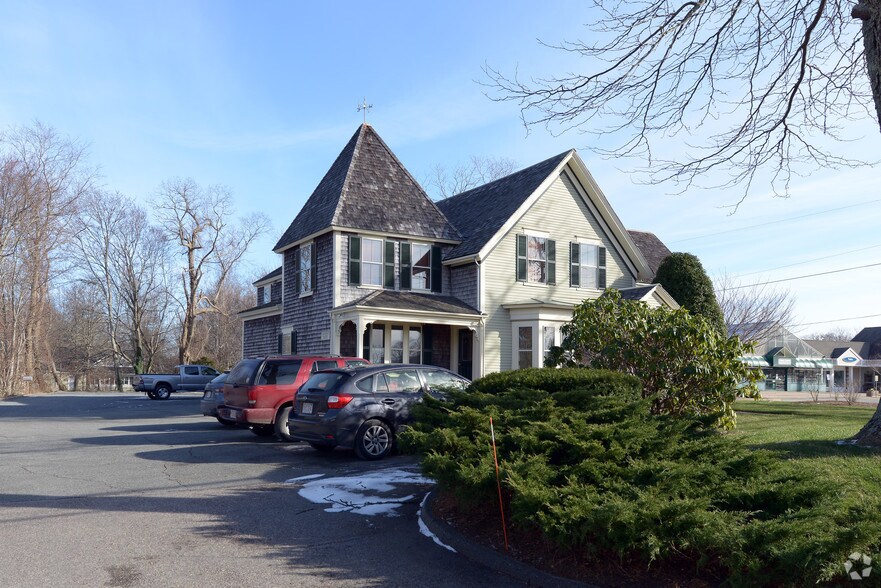 More Photos Of 12 Main St, Orleans Office For Sale