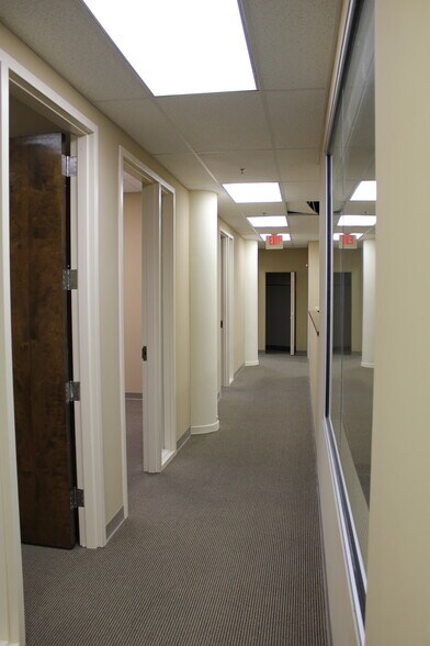 More Photos Of 320 W Kennedy Blvd, Tampa Office For Lease
