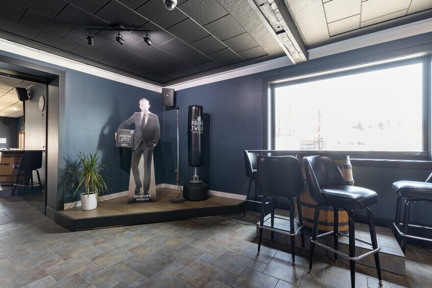 More Photos Of 740 Washington St, Wausau Bar For Sale