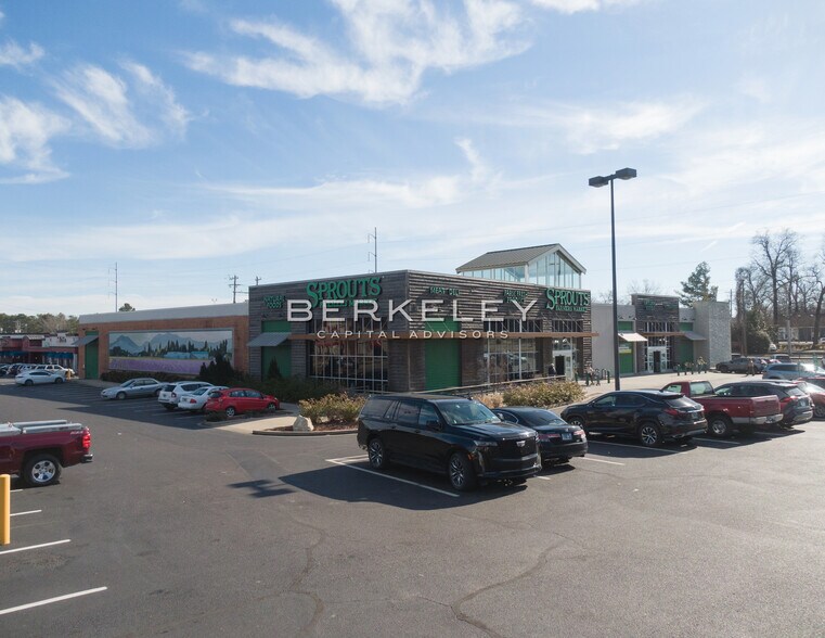 More Photos Of 576 S Perkins Rd, Memphis Supermarket For Sale