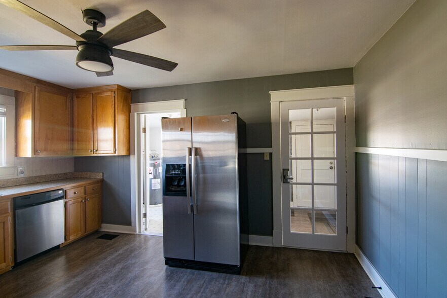 More Photos Of 124 Two Mile Pike, Goodlettsville Loft Creative Space For Sale