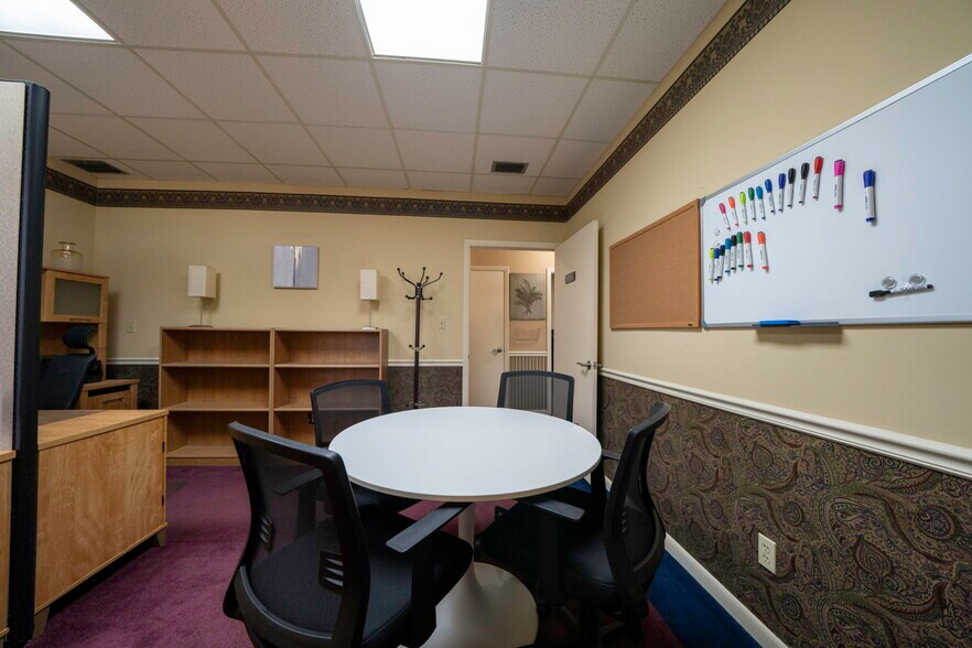 More Photos Of 3949 Evans Ave, Fort Myers Medical For Lease