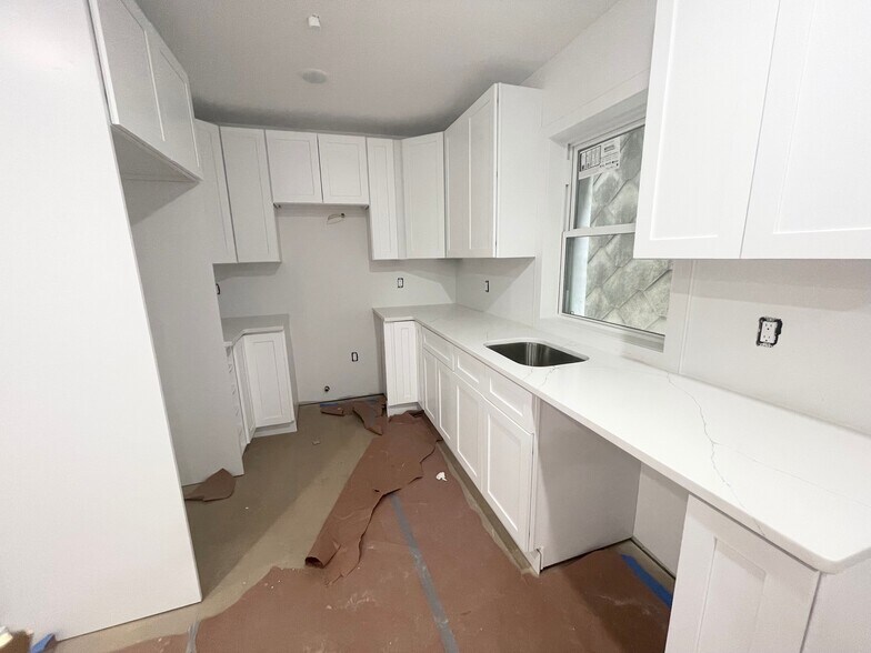 More Photos Of 514 39th St, Union City Apartments For Sale