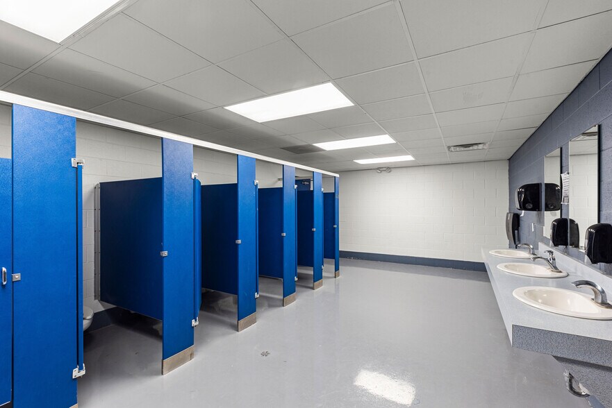 More Photos Of 127 E US Highway 6, Valparaiso Sports And Entertainment For Sale