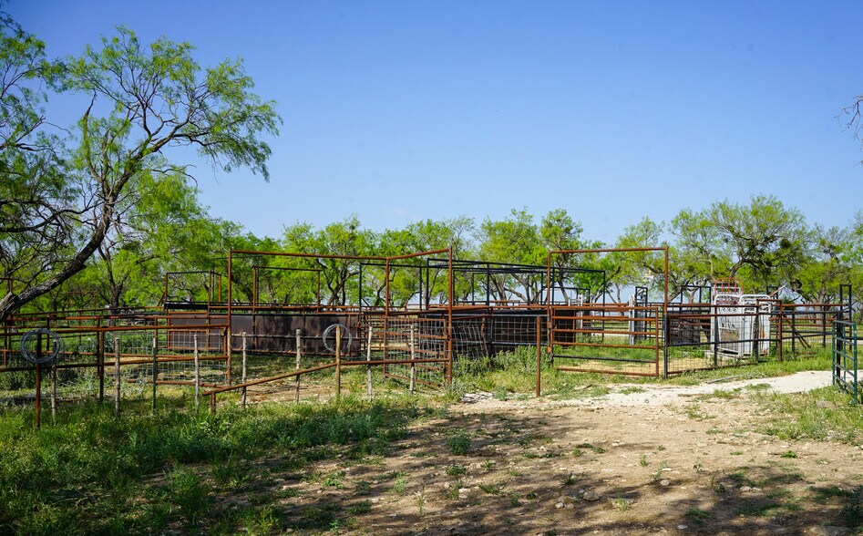 More Photos Of 723 FM 2926, Baird Land For Sale