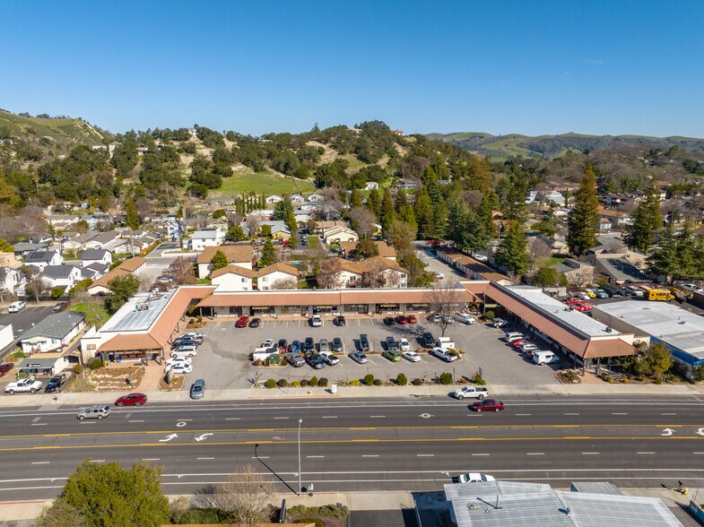 More Photos Of 7425 El Camino Real, Atascadero Storefront Retail Office For Sale