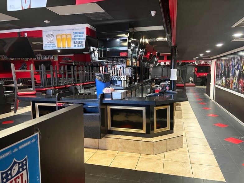 More Photos Of 1525 W Avenue K, Lancaster Restaurant For Lease