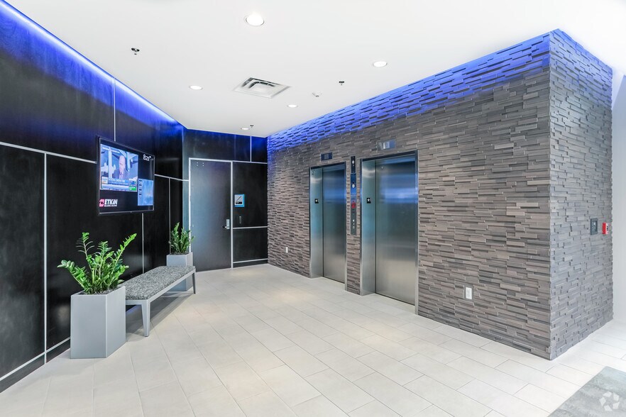 More Photos Of 150 W 2nd St, Royal Oak Office For Lease