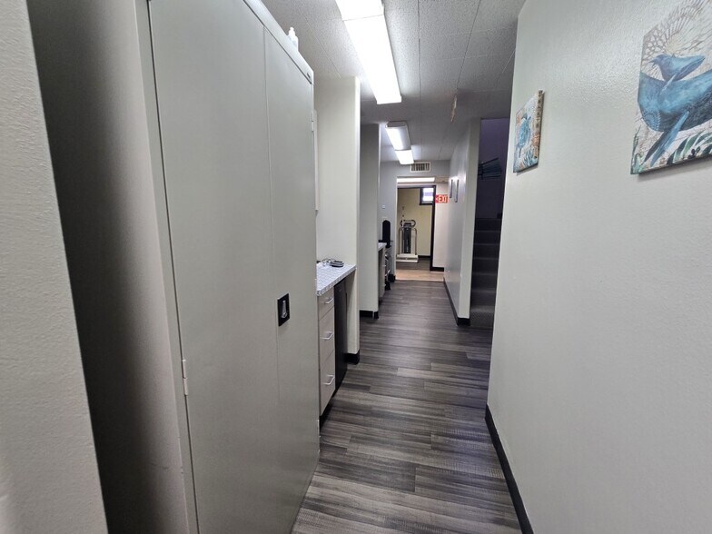 More Photos Of 999 Division St, Prescott Medical For Sale