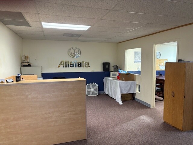 More Photos Of 695 Pierce St, Erie Office For Sale