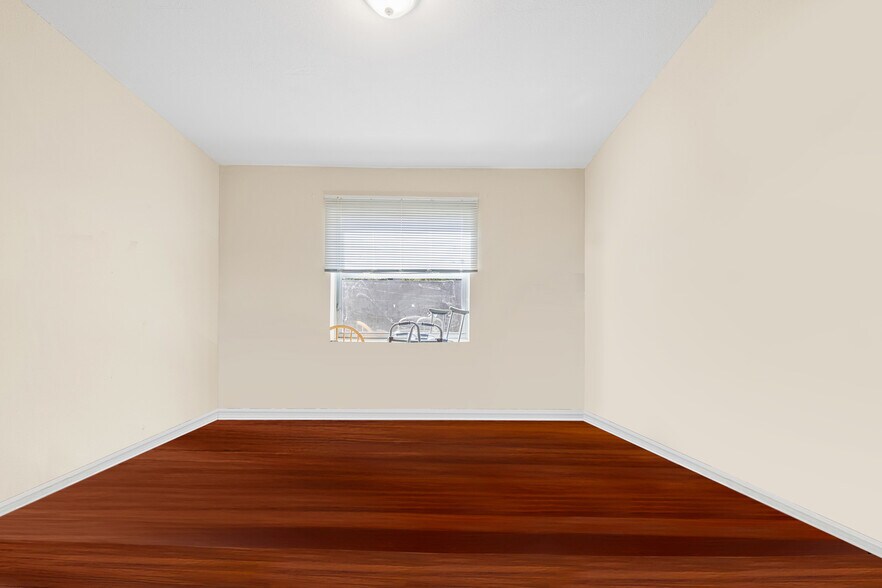 More Photos Of 820 15th St N, Saint Petersburg Assisted Living For Sale