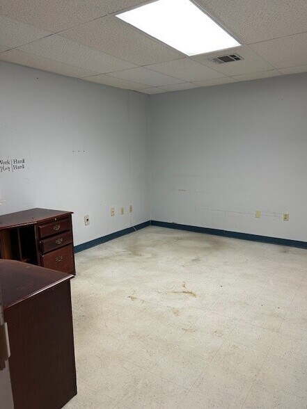 More Photos Of 1754-1774 Texas St, Natchitoches Office For Lease