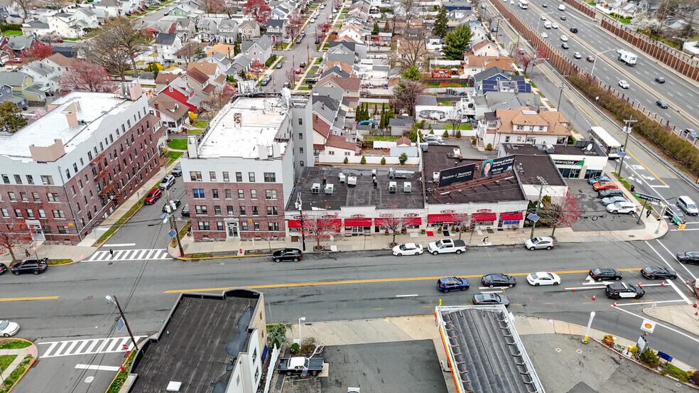 More Photos Of 9-11 Ridge Rd, Lyndhurst Freestanding For Lease