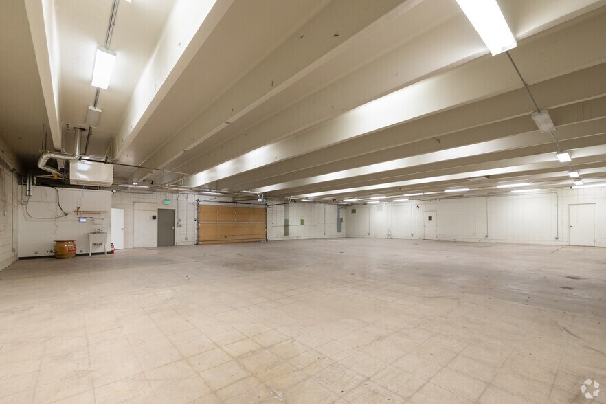 More Photos Of 2208 Bott Ave, Colorado Springs Service For Lease