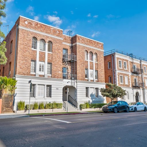 Primary Photo Of 124 N Westmoreland Ave, Los Angeles Apartments For Sale