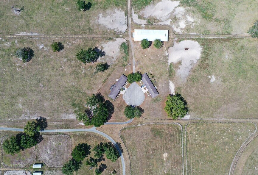 More Photos Of 12219 SW 26th St, Ocala Horse Stables For Sale